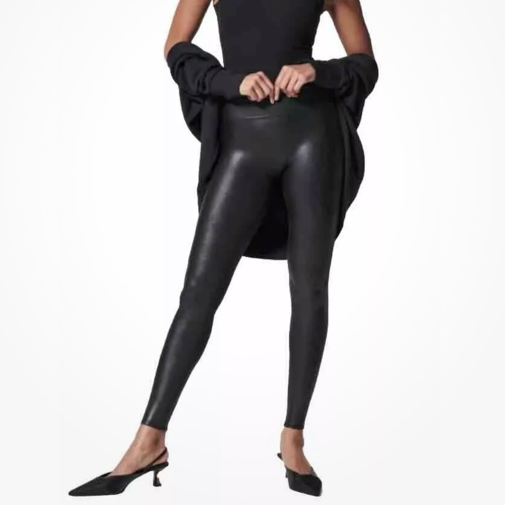 Spanx Womens Faux Leather Leggings Size XS  Black Slimming